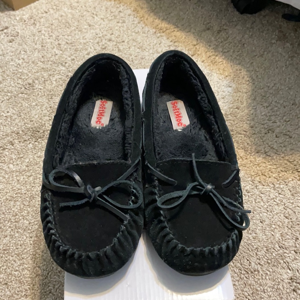 Black moccasins